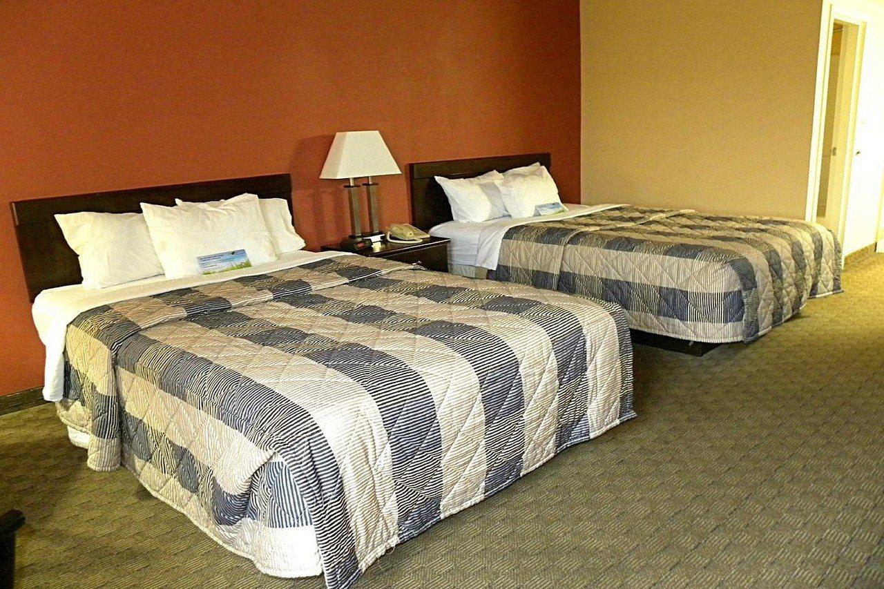 Days Inn By Wyndham Reading Wyomissing Esterno foto